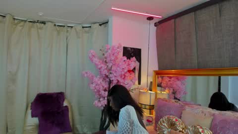 Iseey online show from 12-24-24, 07:06