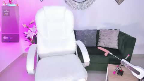 issi_loren online show from 12-14-25, 10:03