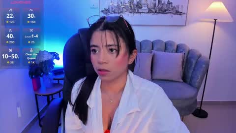 issi_loren online show from 05-28-26, 12:02