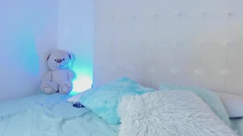 Snapshot of itahisa_cute chatting on 04-14-26, 11:05 itahisa online show from 04-14-26, 11:05