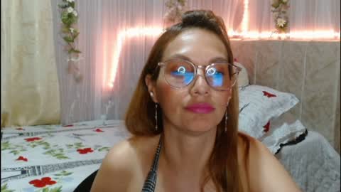 Snapshot of italagomez chatting on 12-19-24, 12:13 Itala Gomez online show from 12-19-24, 12:13