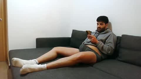 italianboybcn online show from 12-29-24, 06:38