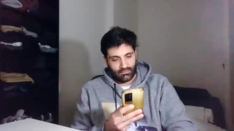 italianboybcn online show from 01-12-25, 05:11