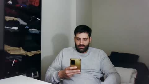 italianboybcn online show from 01-15-25, 08:30