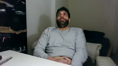 italianboybcn online show from 01-15-25, 09:51