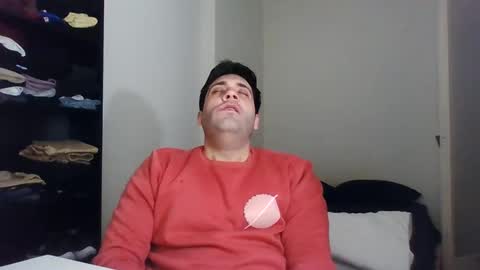 italianboybcn online show from 01-31-25, 08:01