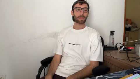 Italian Boy online show from 11-27-25, 08:11