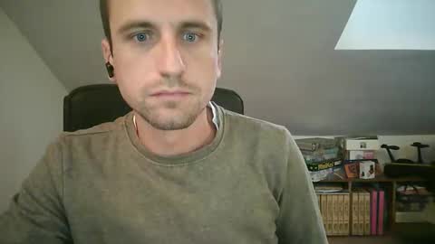 Snapshot of italiano116116 chatting on 10-30-25, 08:38 italiano116116 online show from 10-30-25, 08:38