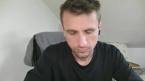 Snapshot of italiano116116 chatting on 05-04-26, 09:27 italiano116116 online show from 05-04-26, 09:27