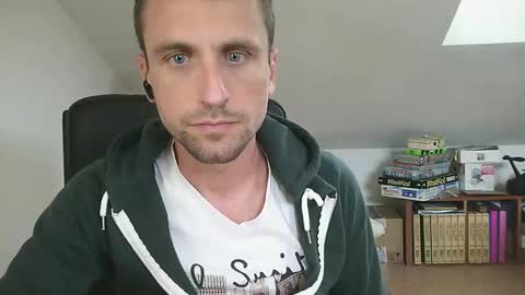 Snapshot of italiano116116 chatting on 05-05-26, 12:46 italiano116116 online show from 05-05-26, 12:46