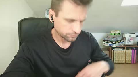 Snapshot of italiano116116 chatting on 05-07-26, 09:14 italiano116116 online show from 05-07-26, 09:14
