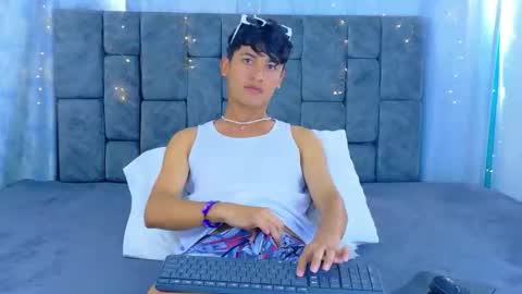 Snapshot of ithan_kingtwin chatting on 05-10-26, 01:38 ithan_kingtwin online show from 05-10-26, 01:38