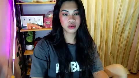 Snapshot of its_chloe20 chatting on 06-11-26, 04:38 its_chloe20 online show from 06-11-26, 04:38