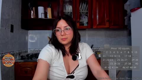 Snapshot of its_jessi chatting on 12-23-24, 09:51 Jessi online show from 12-23-24, 09:51