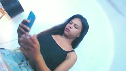 Snapshot of its_kynth chatting on 11-21-25, 03:27 its_kynth online show from 11-21-25, 03:27