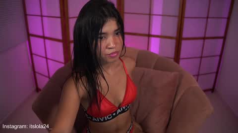 Snapshot of its_lola chatting on 01-21-25, 03:26 online show from 01-21-25, 03:26