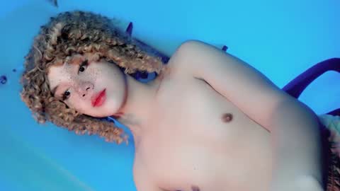 EZZIE online show from 01-29-25, 06:28