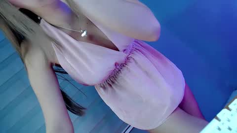 Snapshot of its_me_hedone chatting on 01-22-25, 10:15 Pixie online show from 01-22-25, 10:15