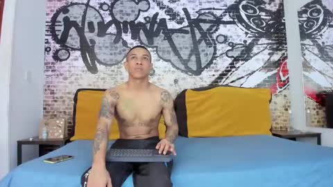 Miley hurtado online show from 12-30-24, 01:14