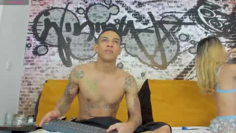 Miley hurtado online show from 03-09-25, 01:04