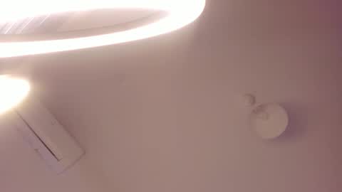 Isabella online show from 11-12-25, 10:04