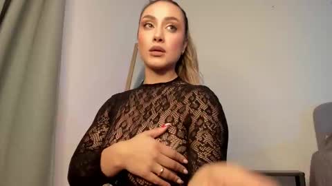 Isabella online show from 02-06-26, 04:10