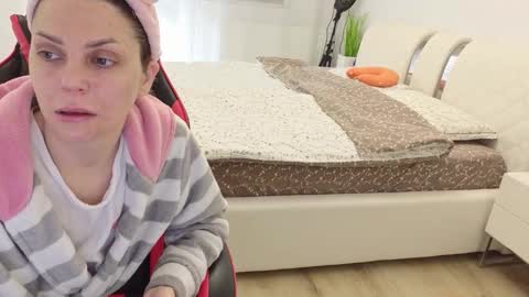 Bea online show from 03-21-26, 09:47