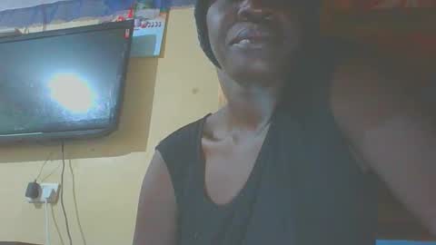 Queen blacq online show from 10-14-25, 06:36