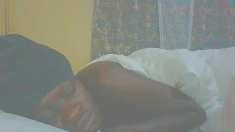 Queen blacq online show from 10-19-25, 01:06