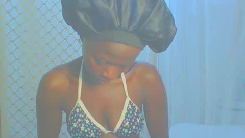 Queen blacq online show from 10-22-25, 08:30