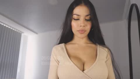 itsssssssme_lana online show from 02-26-25, 09:37