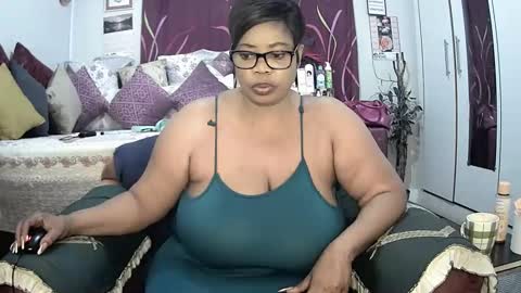 Snapshot of itumeleng74 chatting on 02-13-25, 05:11 itumeleng74 online show from 02-13-25, 05:11