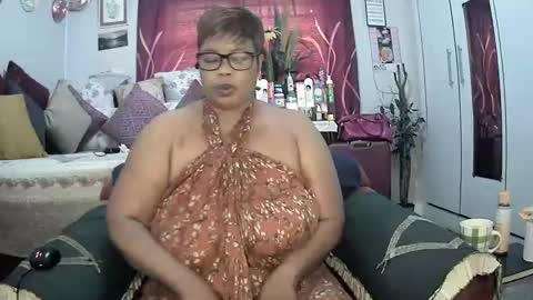 Snapshot of itumeleng74 chatting on 02-15-25, 05:09 itumeleng74 online show from 02-15-25, 05:09