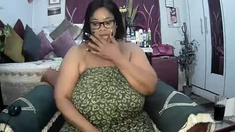 Snapshot of itumeleng74 chatting on 02-27-25, 07:37 itumeleng74 online show from 02-27-25, 07:37