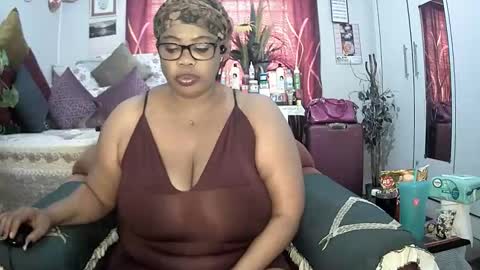 Snapshot of itumeleng74 chatting on 03-06-25, 09:25 itumeleng74 online show from 03-06-25, 09:25