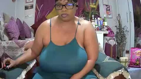 Snapshot of itumeleng74 chatting on 09-09-25, 03:50 itumeleng74 online show from 09-09-25, 03:50