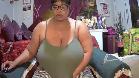 Snapshot of itumeleng74 chatting on 11-08-25, 06:29 itumeleng74 online show from 11-08-25, 06:29