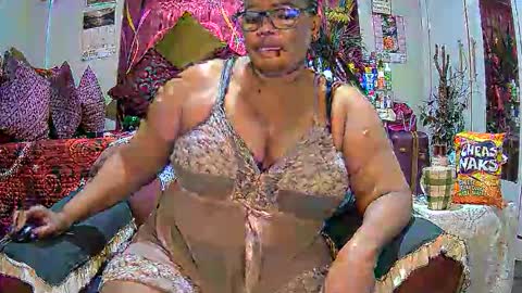 Snapshot of itumeleng74 chatting on 11-26-25, 06:25 itumeleng74 online show from 11-26-25, 06:25