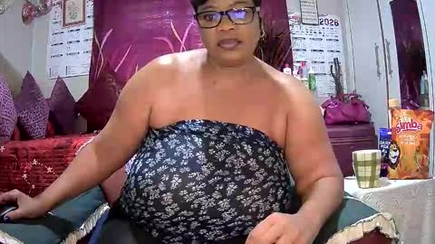 itumeleng74 online show from 06-07-26, 06:39