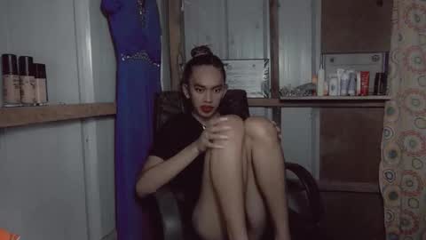 Snapshot of ivan_petiteasian chatting on 12-21-25, 05:20 ivan online show from 12-21-25, 05:20