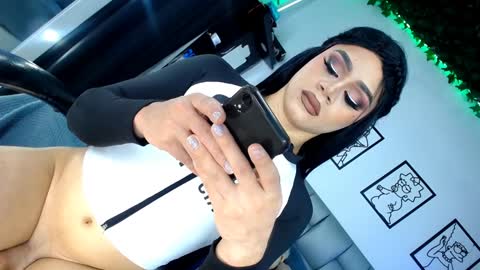 y  online show from 01-04-25, 10:02