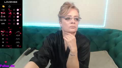 Snapshot of ivanacharm chatting on 02-19-25, 10:34 ivanacharm online show from 02-19-25, 10:34