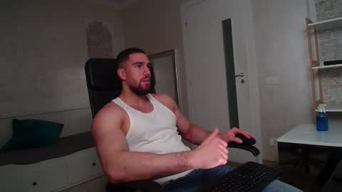 IvanHydee online show from 01-07-26, 05:43