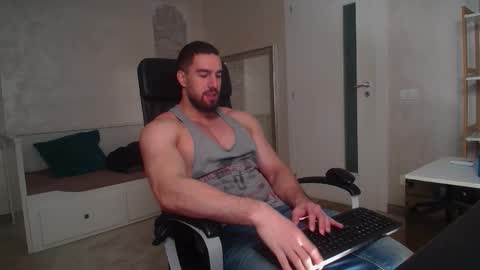 IvanHydee online show from 02-03-26, 05:38