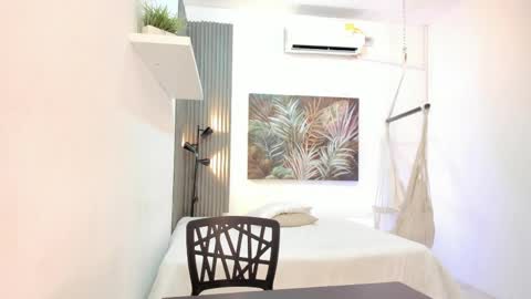 ivania_lua online show from 05-12-26, 11:07
