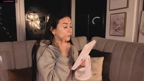 Ivanna West online show from 11-12-25, 10:04