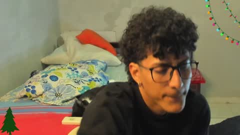 Snapshot of ivano_jones chatting on 12-15-24, 01:46 Ivano online show from 12-15-24, 01:46