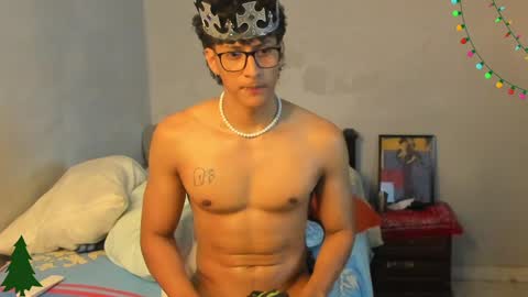 Snapshot of ivano_jones chatting on 12-15-24, 04:51 Ivano online show from 12-15-24, 04:51