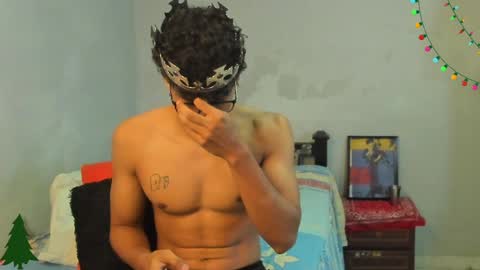 Snapshot of ivano_jones chatting on 12-16-24, 09:35 Ivano online show from 12-16-24, 09:35