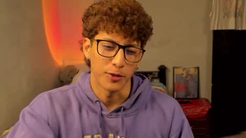 Snapshot of ivano_jones chatting on 01-10-25, 08:07 Ivano online show from 01-10-25, 08:07